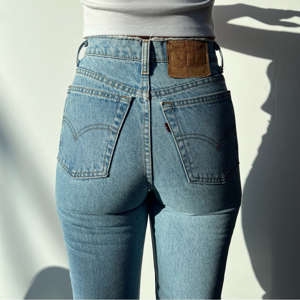 Vintage Levi’s - High waisted (size 27/34)